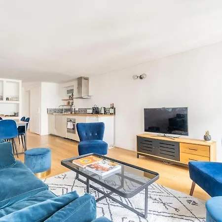 Moderne Rénové Et Spacieux, Au Cœur De Parigi